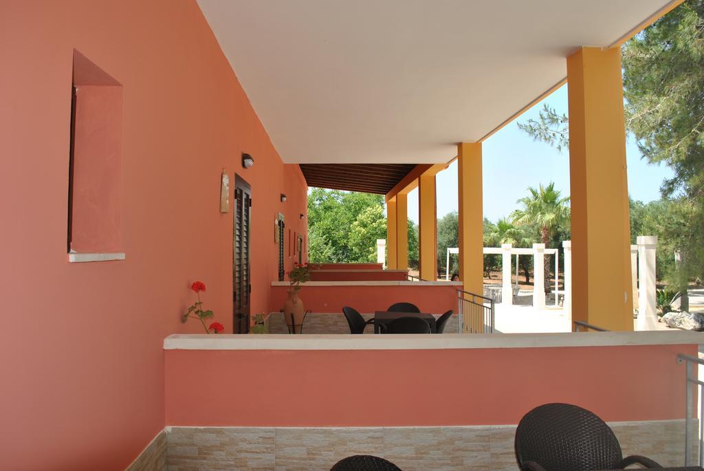 Tenuta La Spezia Carpignano Salentino Exterior photo