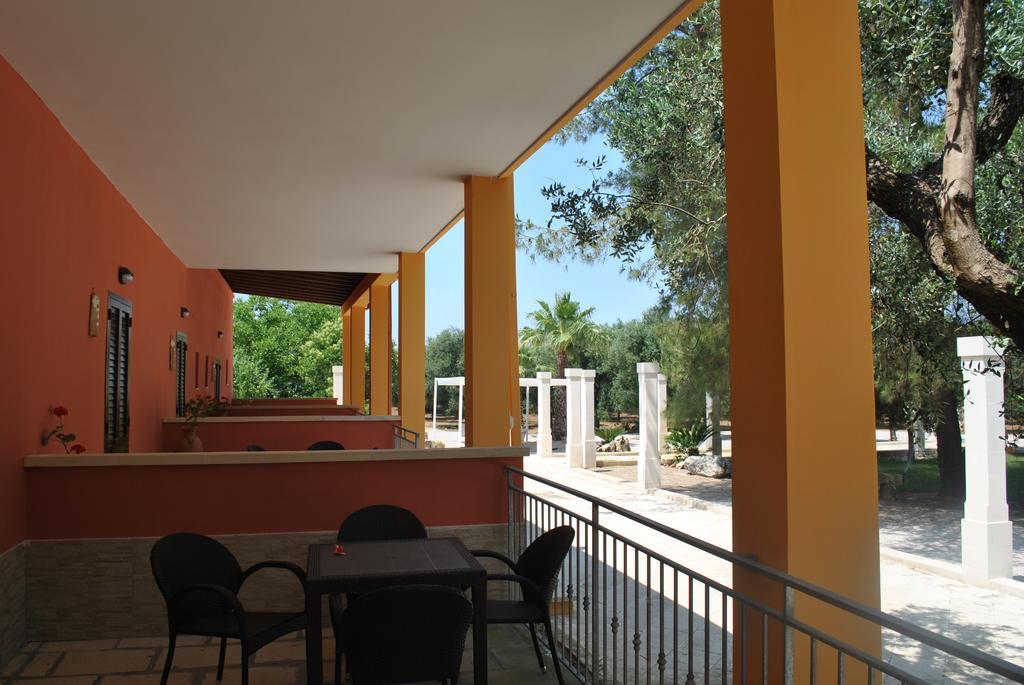 Tenuta La Spezia Carpignano Salentino Exterior photo
