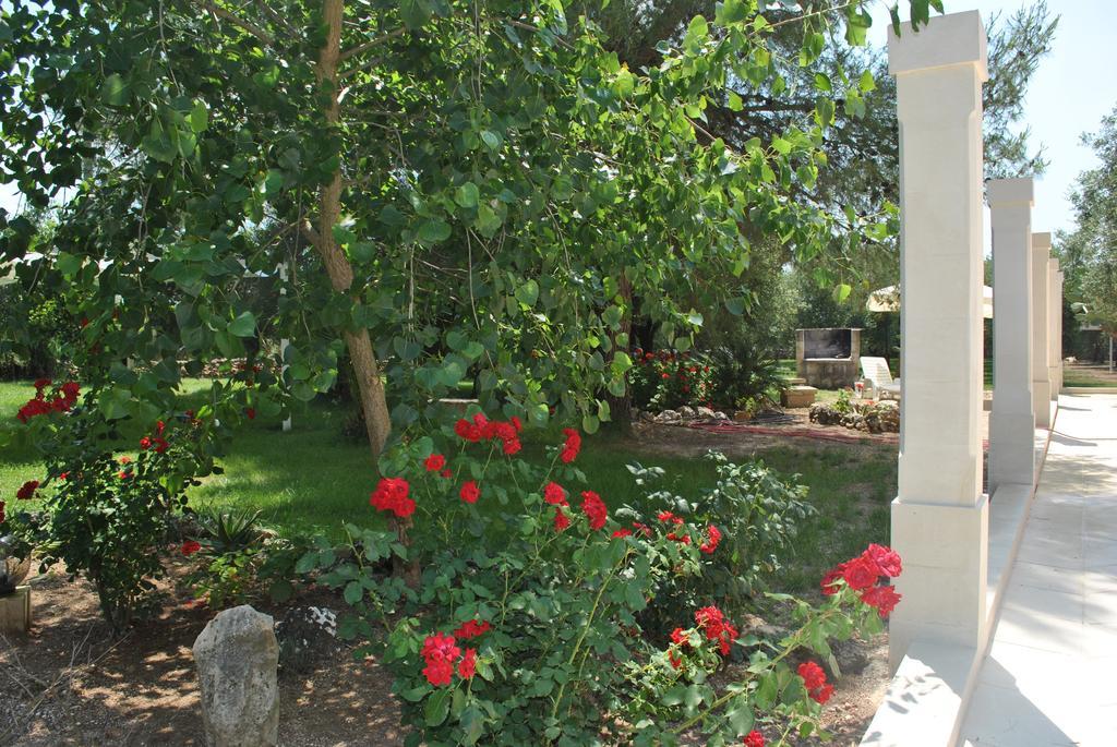 Tenuta La Spezia Carpignano Salentino Exterior photo